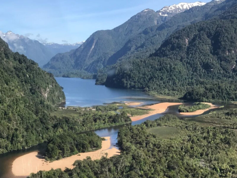 585 Hectáreas y 360 Hectáreas, Ubicado en Lago Copa, Comuna de Cisnes