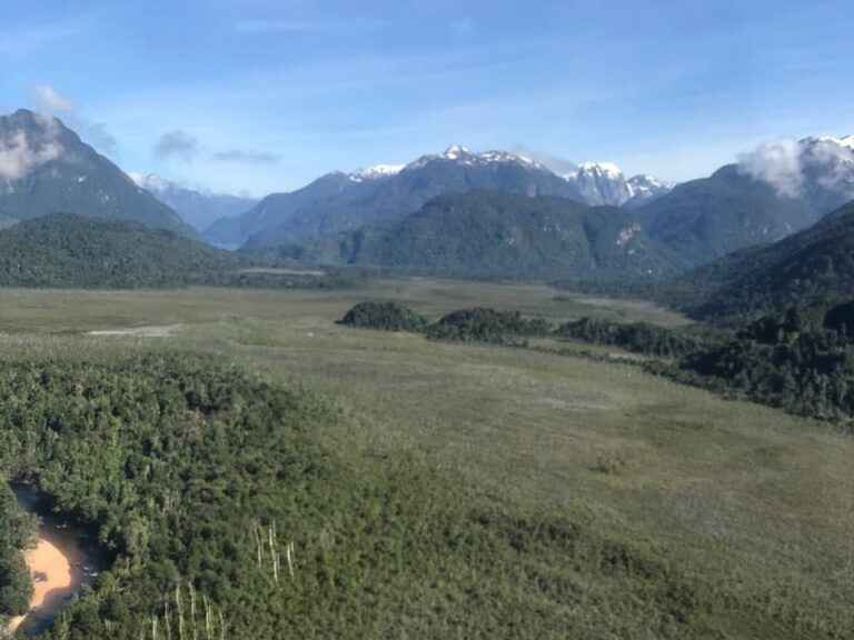 585 Hectáreas y 360 Hectáreas, Ubicado en Lago Copa, Comuna de Cisnes