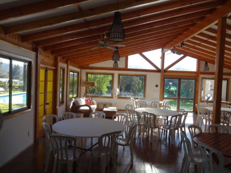 Parcela con casa y potencial uso comercial, Limache