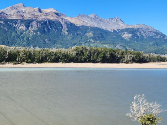 643 hectáreas, Ubicado en Río Ibáñez, Comuna de Río Ibáñez.